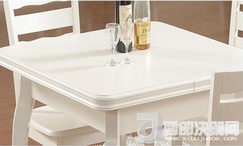 喜歡白色餐桌 但椅子該如何搭配？