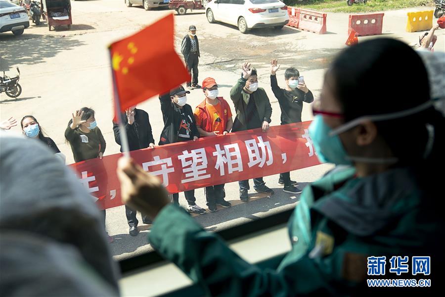 （聚焦疫情防控·圖文互動）（1）分秒必爭！一切為了治病救人——中國抗疫生命至上的生動實踐