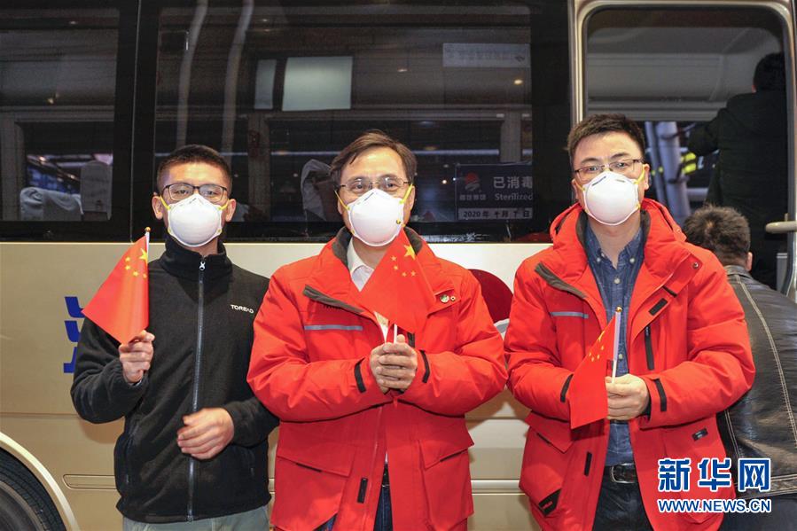 （聚焦疫情防控·圖文互動）（8）分秒必爭！一切為了治病救人——中國抗疫生命至上的生動實踐