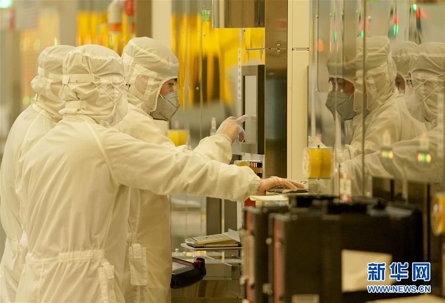 (新華全媒頭條·迎接兩會(huì)特別報(bào)道·圖文互動(dòng))(8)不同尋常的兩會(huì) 萬眾一心的力量——寫在2020年全國兩會(huì)召開之際