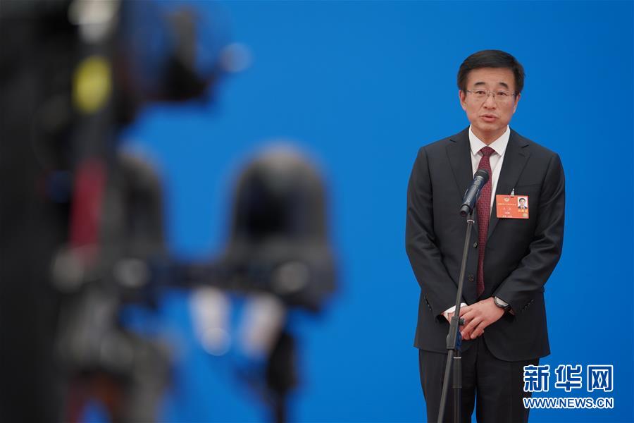 (新華全媒頭條·兩會(huì)特別報(bào)道·圖文互動(dòng))(4)砥礪前行 使命必達(dá)——從全國兩會(huì)看中國信心