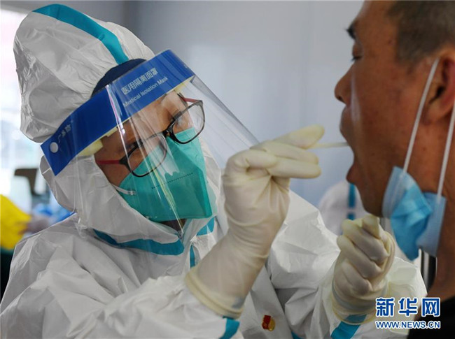 （新華全媒頭條·圖文互動）（7）首都再戰(zhàn)“疫”，難忘40天——寫在北京應(yīng)急響應(yīng)級別降級之際 