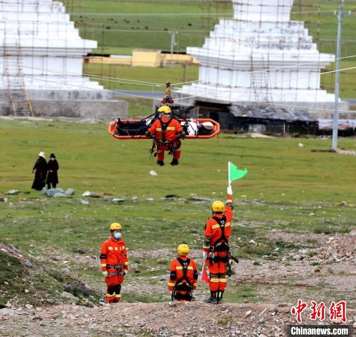 圖為應(yīng)急演練現(xiàn)場(chǎng)。青海省應(yīng)急廳