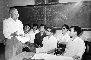 舍我其誰報(bào)國志，碧血丹心愛國情