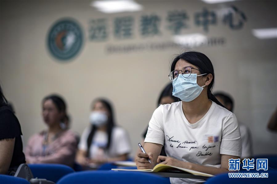 （新華全媒頭條·走向我們的小康生活·決戰(zhàn)決勝脫貧攻堅(jiān)·圖文互動）（7）決戰(zhàn)烏蒙——中國消除千年貧困的一個縮影 