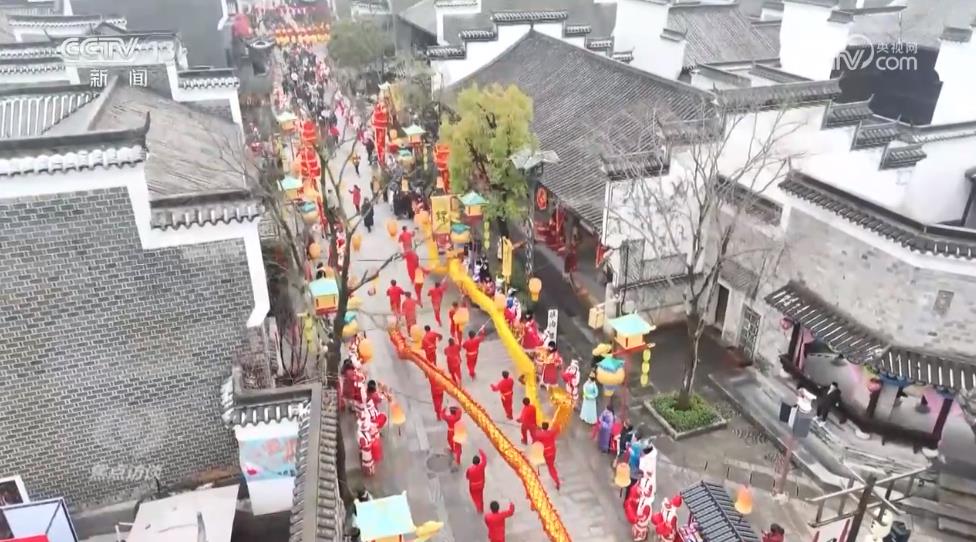 焦點(diǎn)訪談:中國經(jīng)濟(jì)亮眼開局 系列舉措力保消費(fèi)恢復(fù)勢(shì)頭